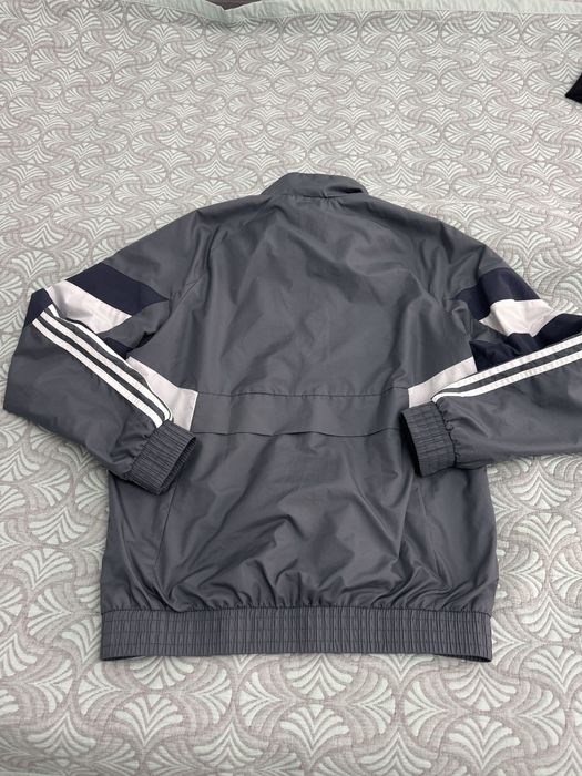 Серая Олимпийка