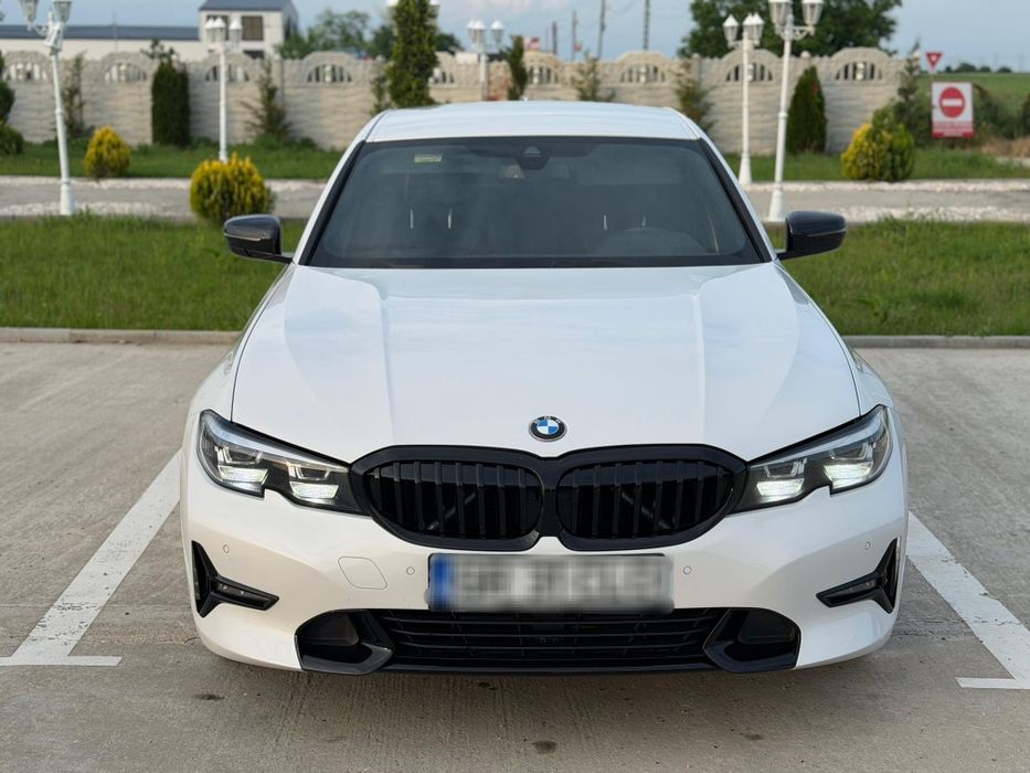 BMW 3 Series 2019 — imagine 7