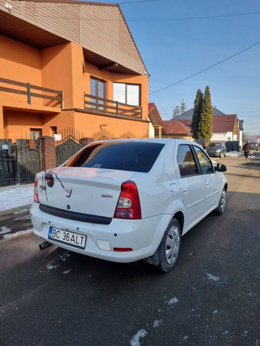 Vând logan 1.4 benzina