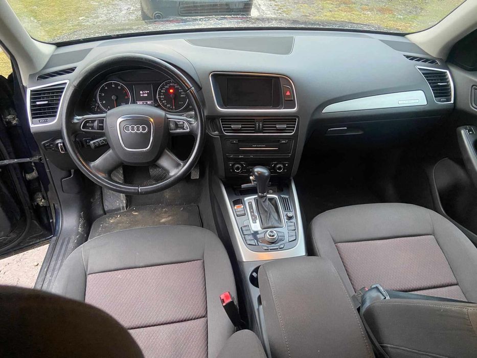 Vand/schimb Audi Q5 quattro 2012 cu Dacia Spring