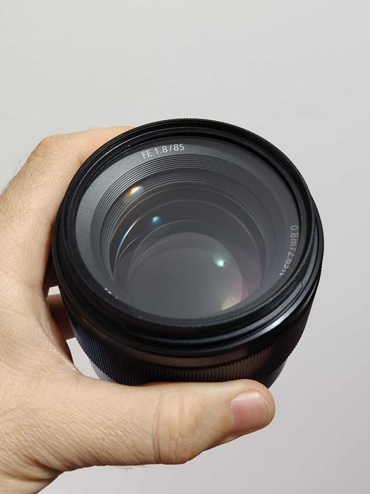 Obiectiv Sony FE 85mm F1.8 si Samyang AF 35mm f/1.8 Sony FE