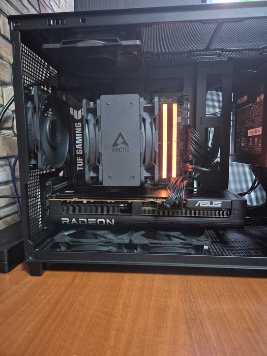 Placa video Asus RX 9070 Prime