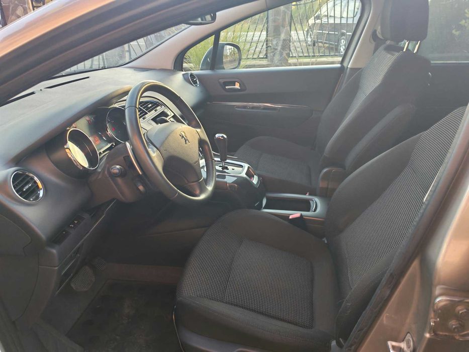 Peugeot 5008 1.6 HDI automat 2010