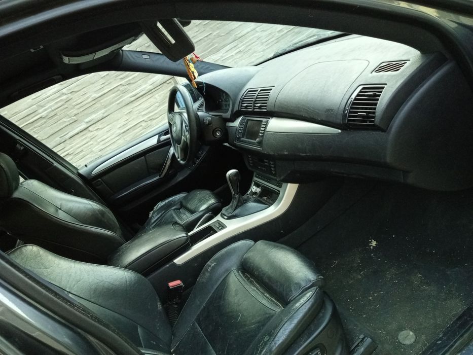 Vând Petru dezmebrari