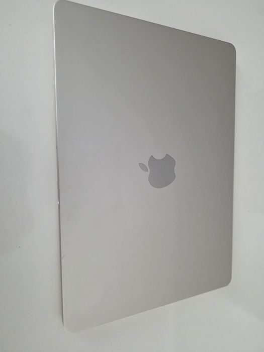 MacBook Air M4 256 Gb starlight
