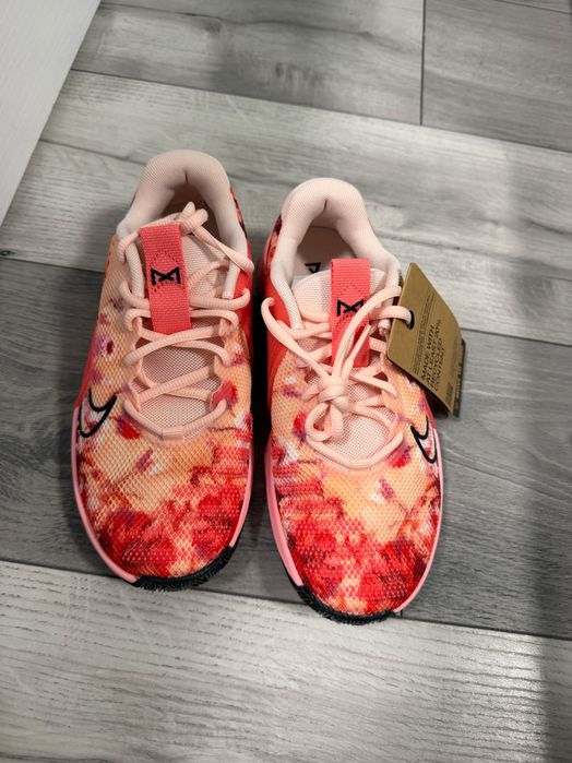 Nike нови дамски маратонки