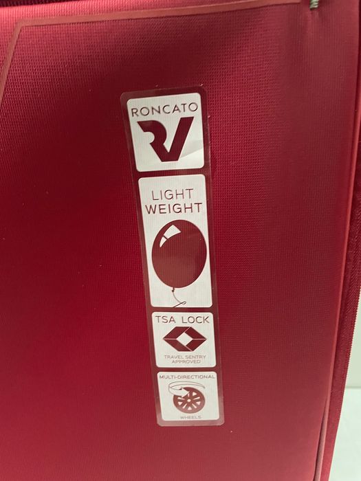 Комплект от два куфара Roncato