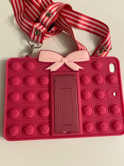 Калъф за mini IPad и за IPhone 8+ и 14