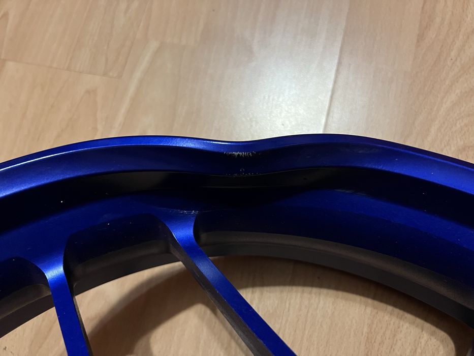 Джанта от Yamaha MT09SP 2021 front wheel - с удар!