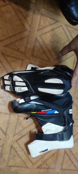 Лыжные ботинки 40  размера