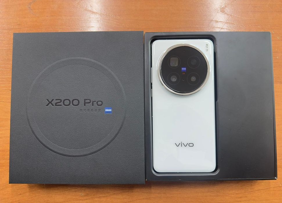 Vivo x200 pro 256/12