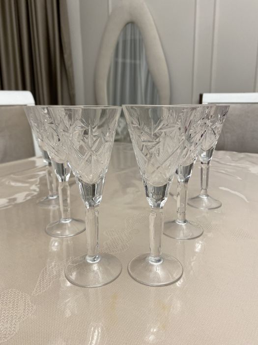 Хрустальные фужеры и рюмки разные