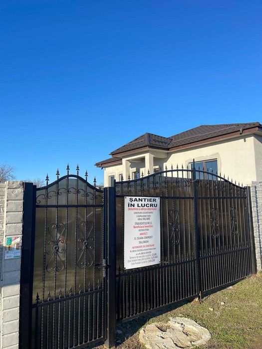 Vand casa noua Malu Mare