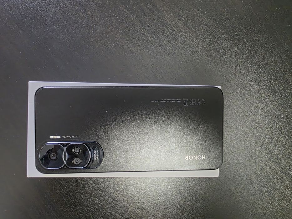 Honor 90 256b 8+5  ram