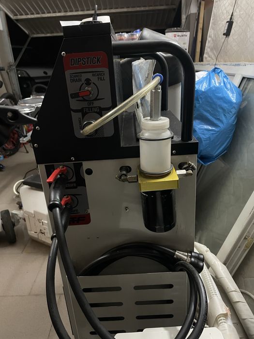 Aparat pt schimbarea si curatarea uleiului din cutiile de viteze