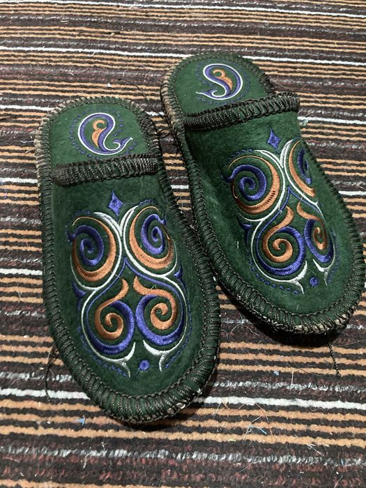 Войлочные тапочки