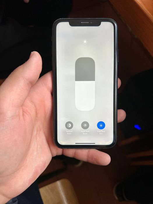 Iphone xr 64pamit 77yomkost