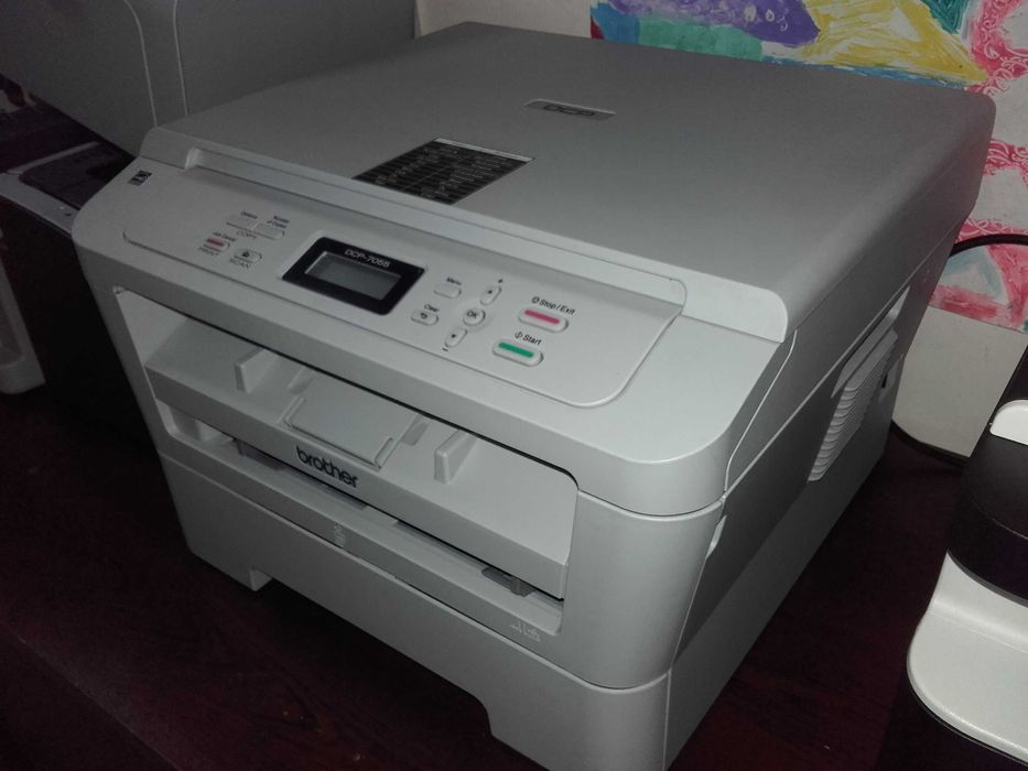 Отличен! Лазерен принтер, скенер и копир 3 в 1 Brother DCP 7055