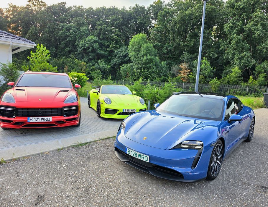 PORSCHE Taycan 2021