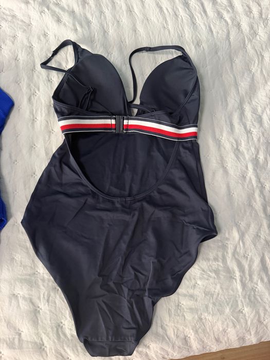 Бански Tommy Hilfiger и Desigual размер S