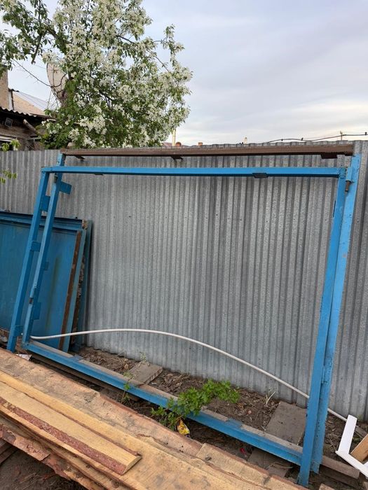 Продам гаражные ворота