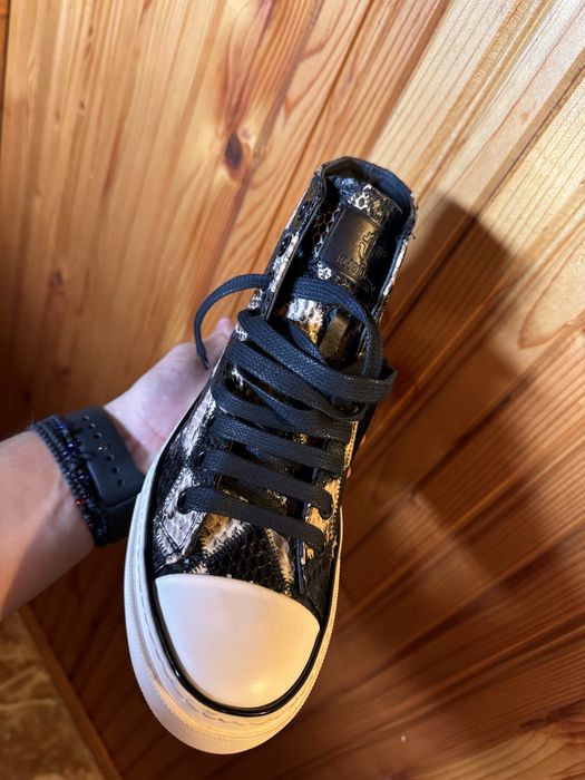 Adidasi Roberto Cavalli