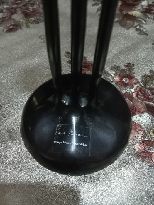 Статуэтка (современное искусство)