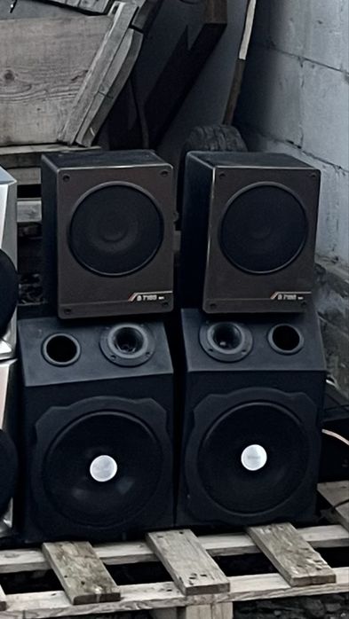 Vand boxe ,tun de bass si statie