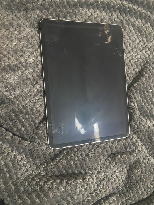 Ipad pro 2022 11’ m2 ,