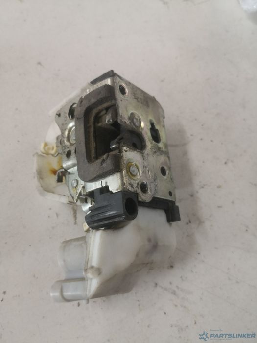 Broasca Usa Dreapta Fata Fiat Punto (188_) [ 1999 - 2012 ]