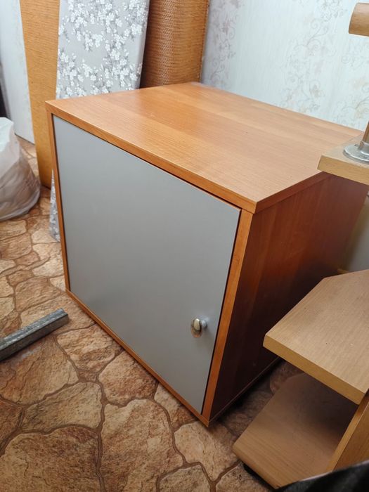 Продам тумбы под телевизор