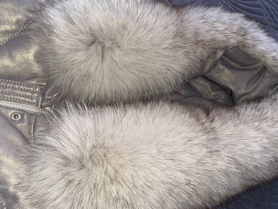 Продам куртку с МЕХОМ ПЕСЦА