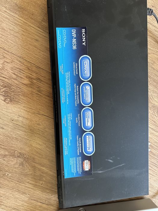 Продавам Ди ви ди