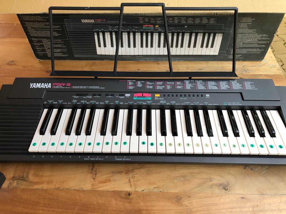 Електронна клавиатура Yamaha PSR-3