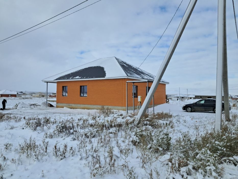 Уй сатылады.         .