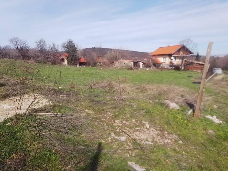 Парцел в с. Долно Брястово