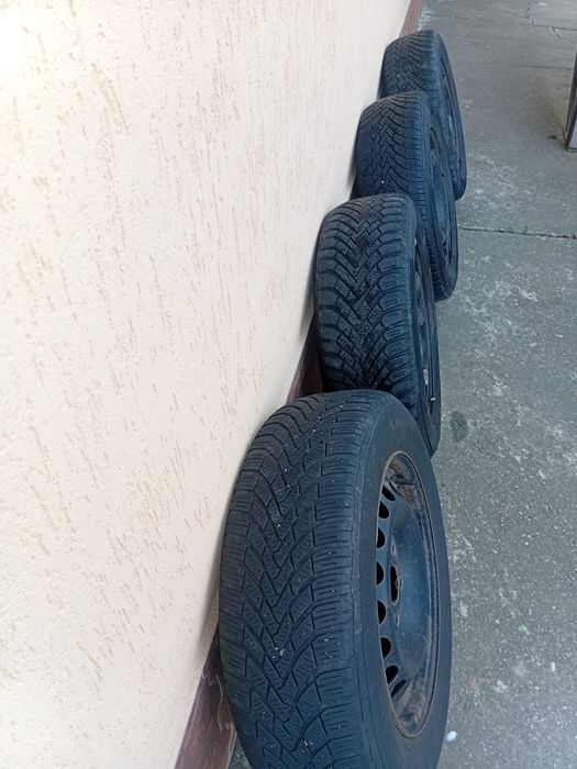 Jante de oțel cu anvelope de iarna Continental pentru grupul WAG