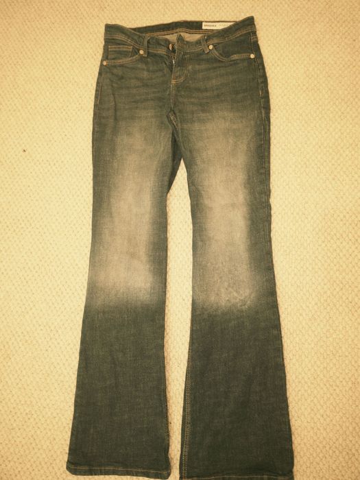 Продам женские джинсы bootcut