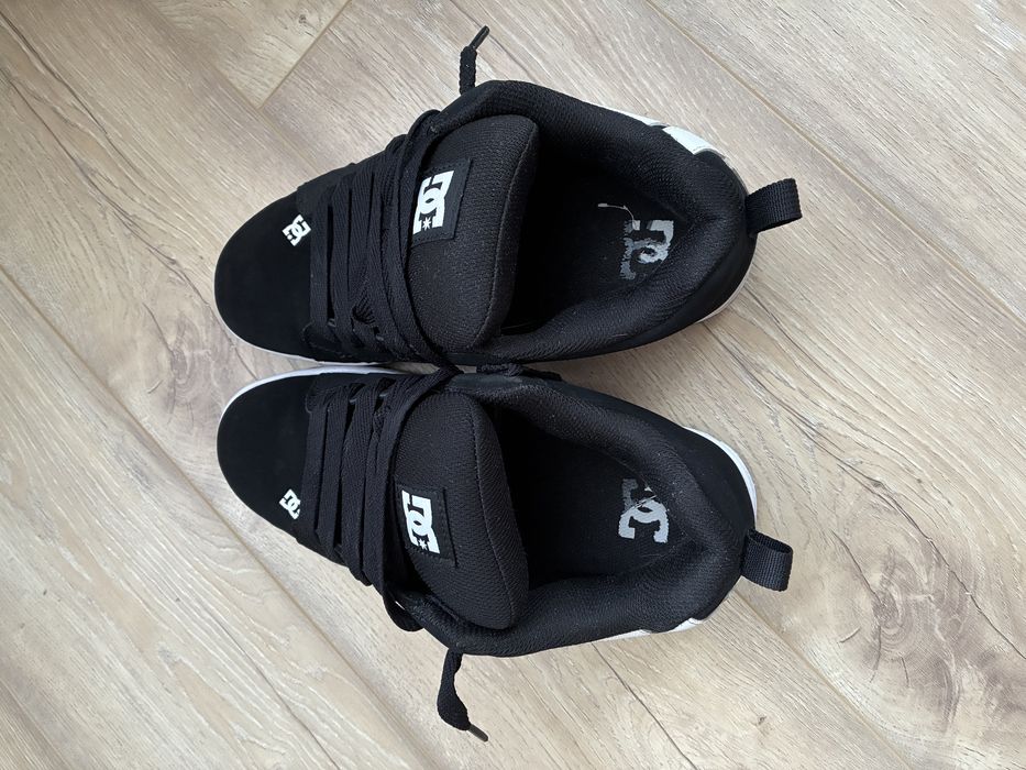 Кецове DC Shoe Company