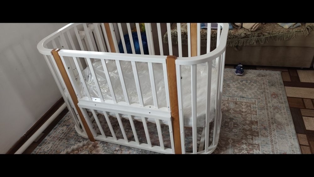 Детская кровать почти новая
