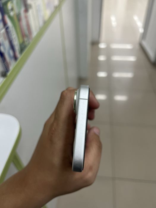 Iphone 17 256gb белый