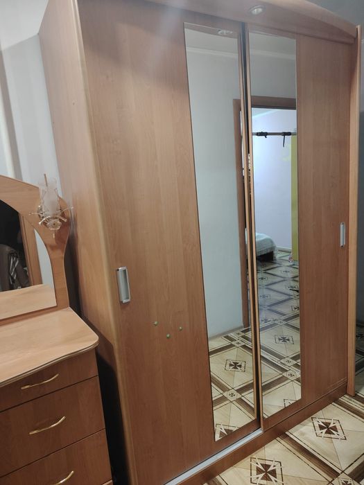 Продам шкаф-купе
