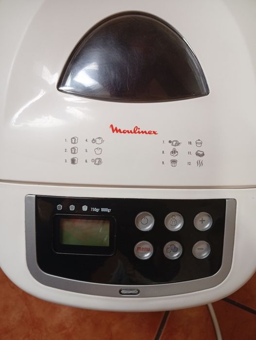 Aparat de făcut paine Moulinex