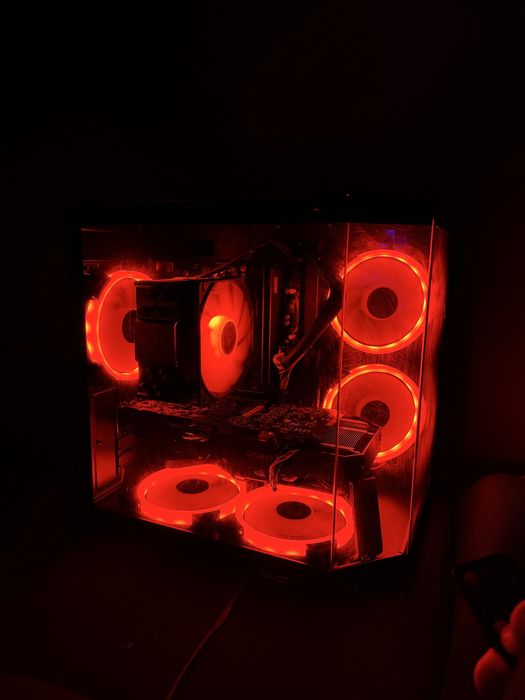 (Rezervat) PC Gaming NOU GTX 1070 8GB / Ryzen 5 / 16GB RAM / 500GB