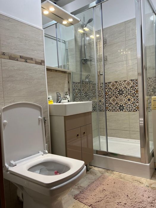 Proprietar vand Garsoniera Renovata  langa Metrou Lujerului