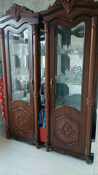 Stol stul 12 talik pachitiy yengi va 2 TA stenka yep yengidek