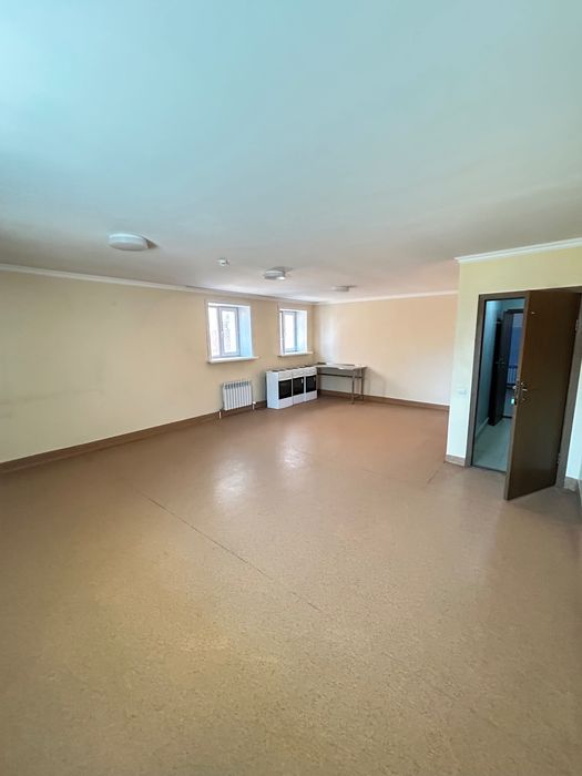 Офис для представительства компании 300 кв.м.