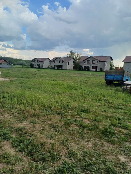 Vand teren intravilan in comuna  Tartasesti, sat Gulia, 711mp