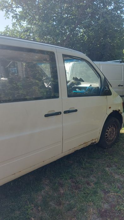 Мерцедес Вито 110 на части