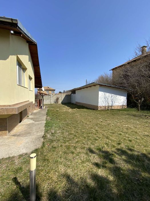 Продавам къща със цех за производство на тестени изделия